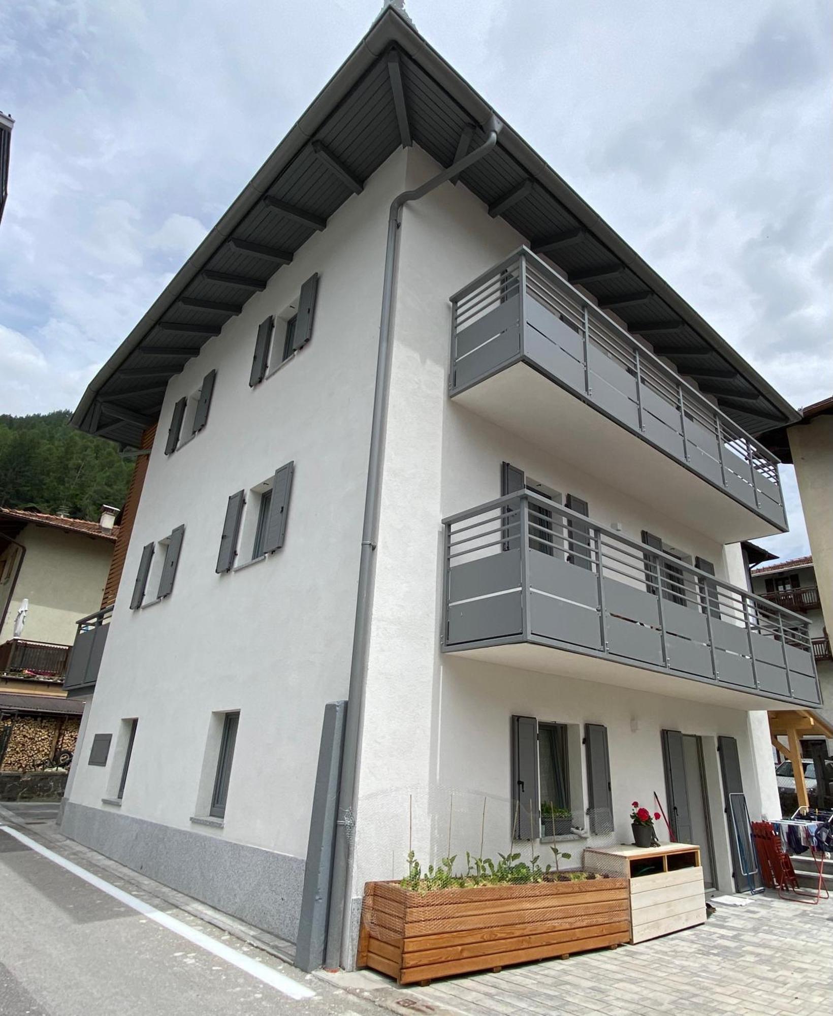 Casa Di Maggie 1 Apartment Carisolo Ngoại thất bức ảnh
